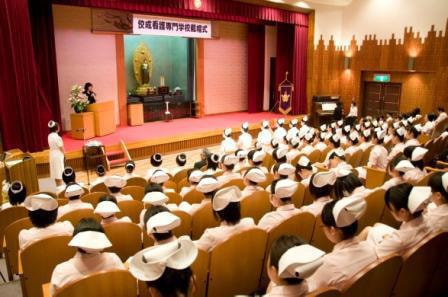 佼成看護専門学校　戴帽式