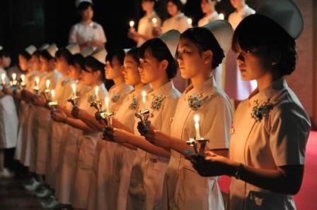 佼成看護専門学校　戴帽式