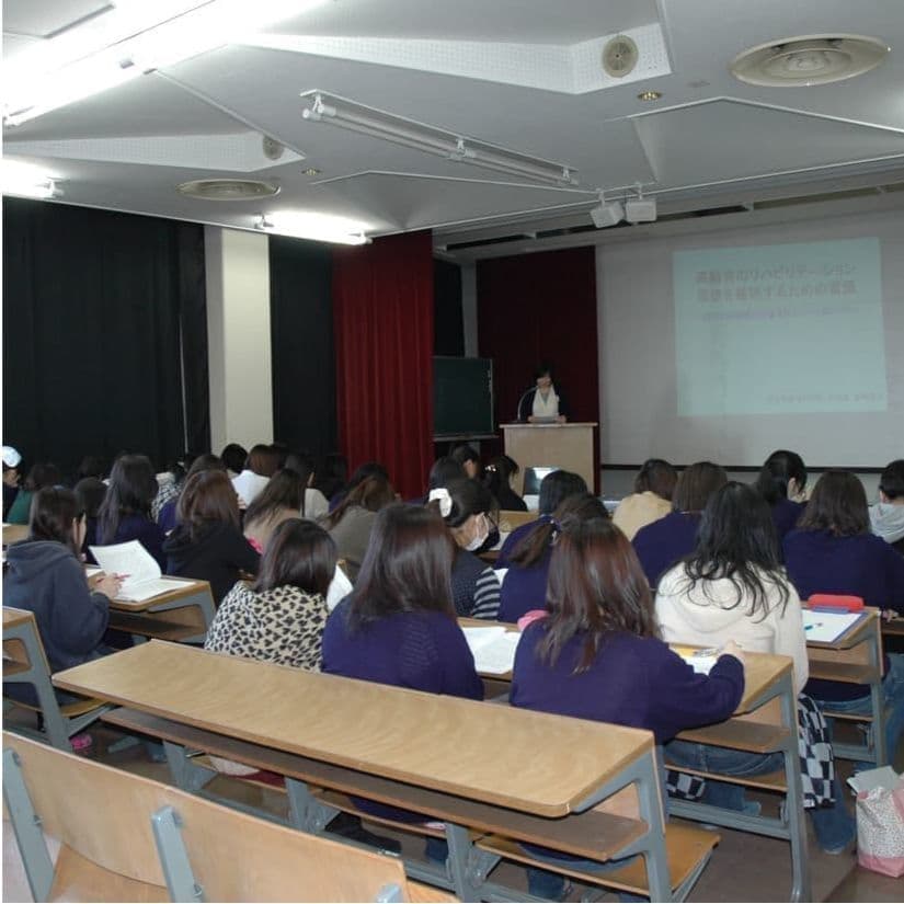 佼成看護専門学校